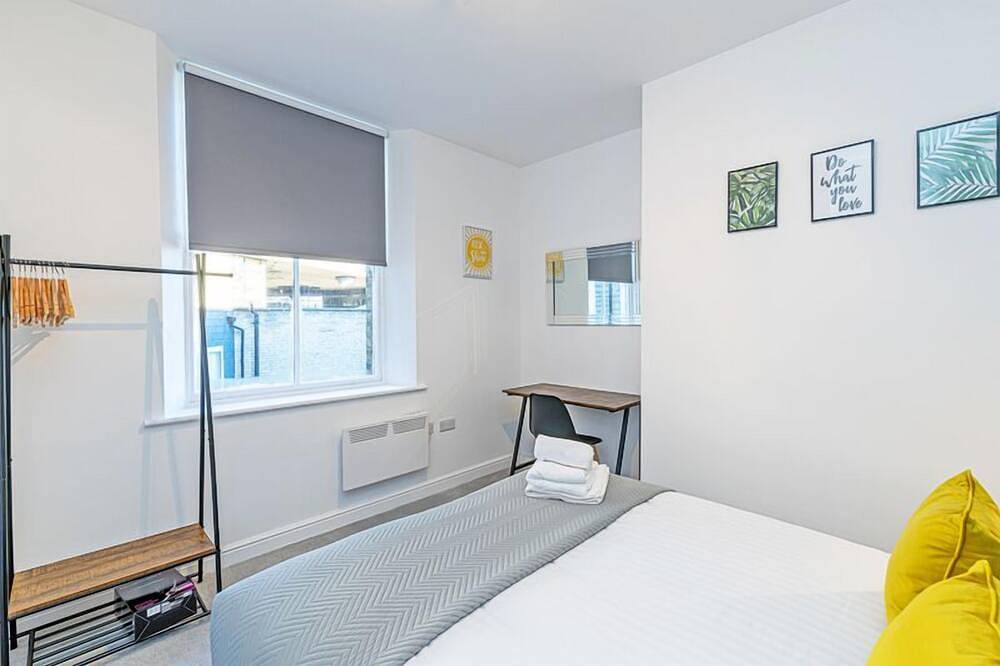 Entire apartment, Apt 4 Prescott Court Halifax in Halifax (West Yorkshire), West Yorkshire