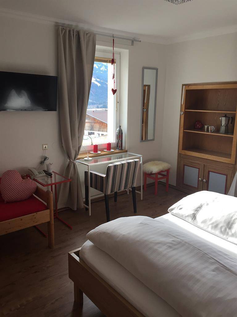 Dreibettzimmer in Villgratner Berge, Strassen im Hochpustertal