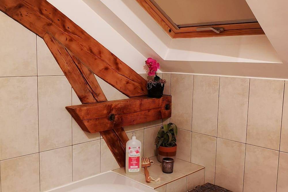 Entire apartment, T3 Centre Epinal, Private Parking, Very Quiet & Cosy in Épinal, Épinal region