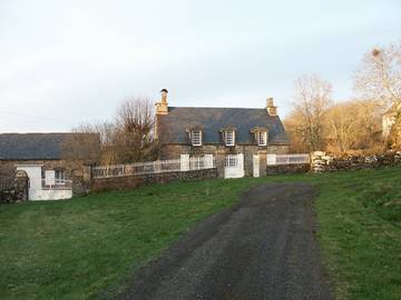 Gîte pour 6 personnes, avec terrasse et jardin à Méallet