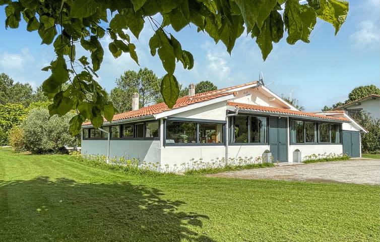 Maison de vacances pour 8 personnes, avec terrasse ainsi que piscine et jardin - 1
