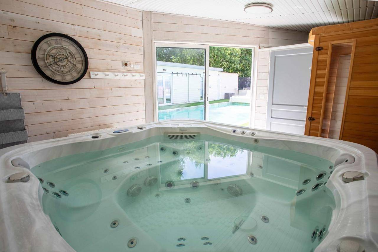 Villa piscine-spa-sauna, 25 personnes, 5 mn océan in Soulac-sur-Mer, Lesparre-Médoc und Umgebung