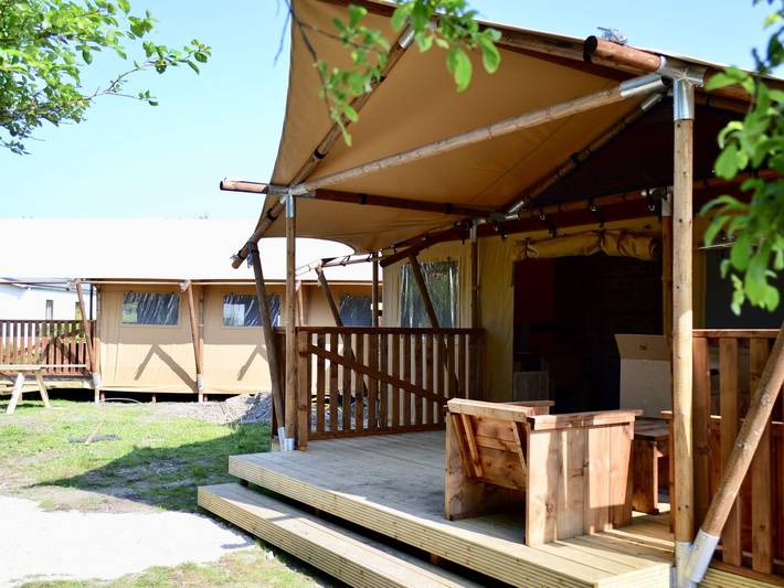 Zelt für 5 Personen, mit Terrasse in Westland