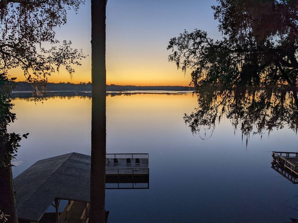 Talquin Time: Lakefront - Dock - Pool Table in Gadsden County