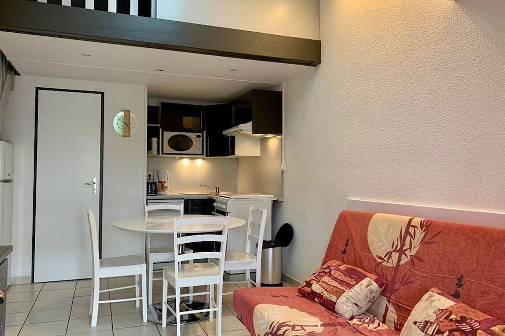 Apartamento entero, Deporte y relajación - Villa con piscina compartida en Loupian in Loupian, Côte d'Améthyste