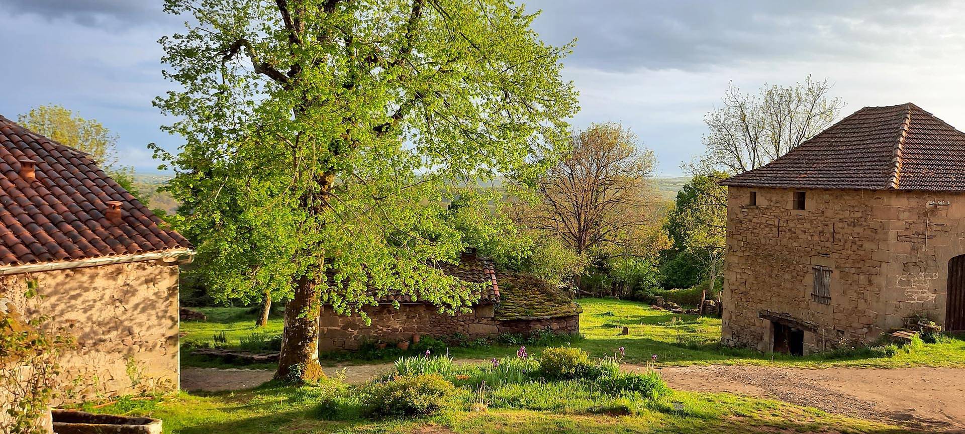 Maison Laudato Si - Gite "La Métairie" : charme et ressourcement in Le Bouyssou, Lot