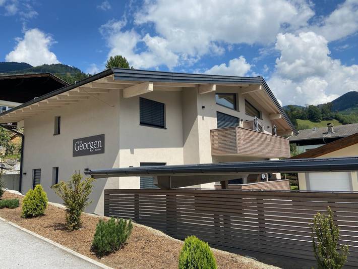 Ferienwohnung für 4 Personen, mit Garten und Balkon, mit Haustier