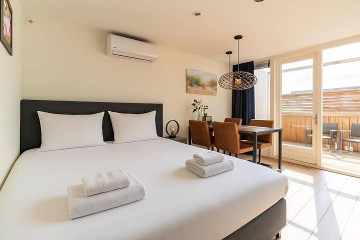 Gîte pour 2 personnes, avec terrasse et vue dans Bréda