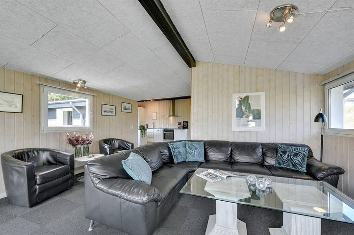 Ferienhaus für 8 Personen, mit Whirlpool und Sauna sowie Terrasse in Houvig - 4