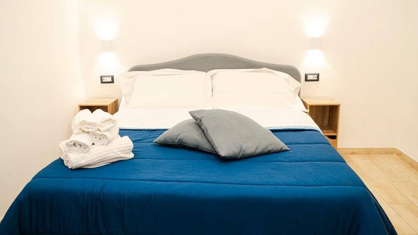 Chambre d’hôte pour 4 personnes, avec balcon à Giardini-Naxos - 2