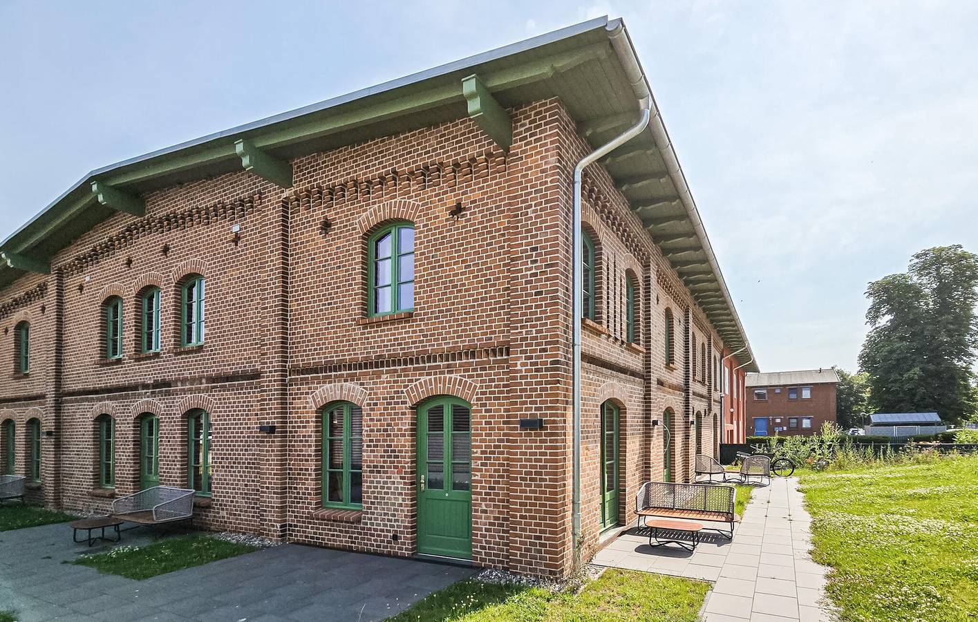 Ganze Ferienwohnung, Appartement am Strand mit TV, Parkplatz & WiFi - 200m bis Klink in Klink, Müritz