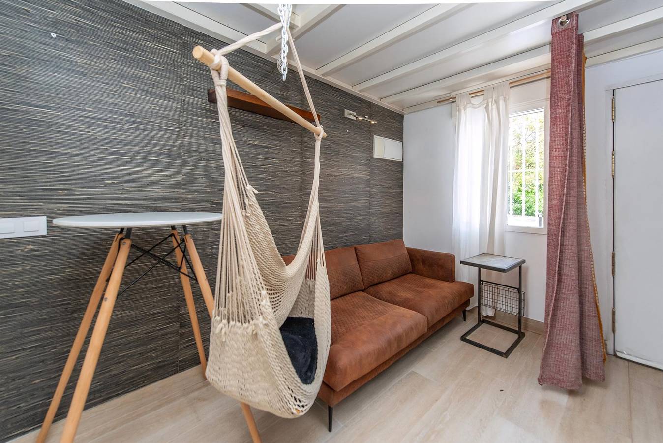 Apartamento entero, Guestready - Retiro con encanto en Madrid in Parque de las Avenidas, Madrid