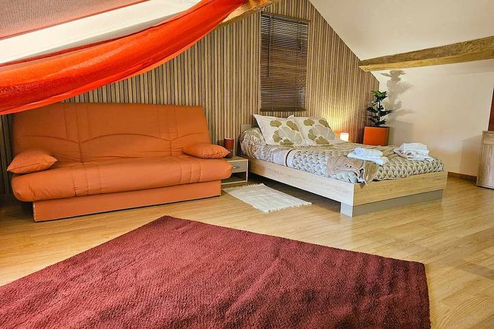 Location de vacances pour 6 personnes, avec jardin, animaux acceptés à Nevers - 2