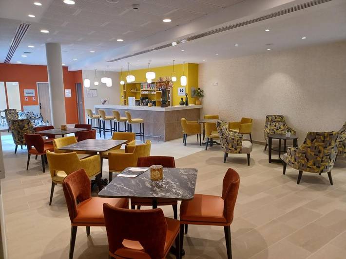 Appart’hôtel pour 2 personnes, avec piscine et sauna ainsi que jardin et jacuzzi dans Marne - 2