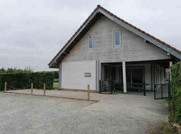 Gîte pour 15 personnes, avec terrasse et jardin, animaux acceptés à Bernay-en-Ponthieu