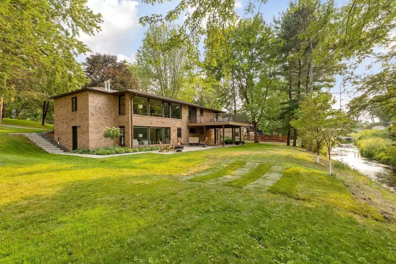 Bassett Creek Retreat in Hennepin County