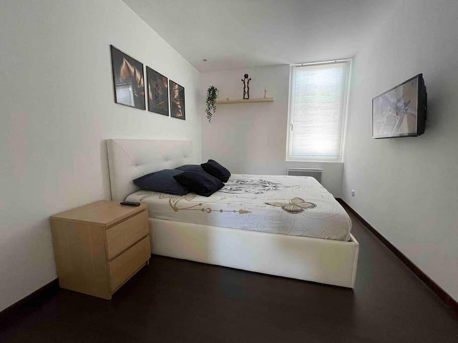 Appartement entier, Two-Bedroom Apartment in Villard-Bonnot, Isère