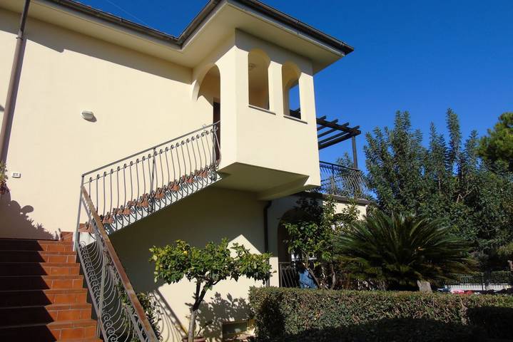 Gîte pour 4 personnes, avec jardin, animaux acceptés à Pineto - 3
