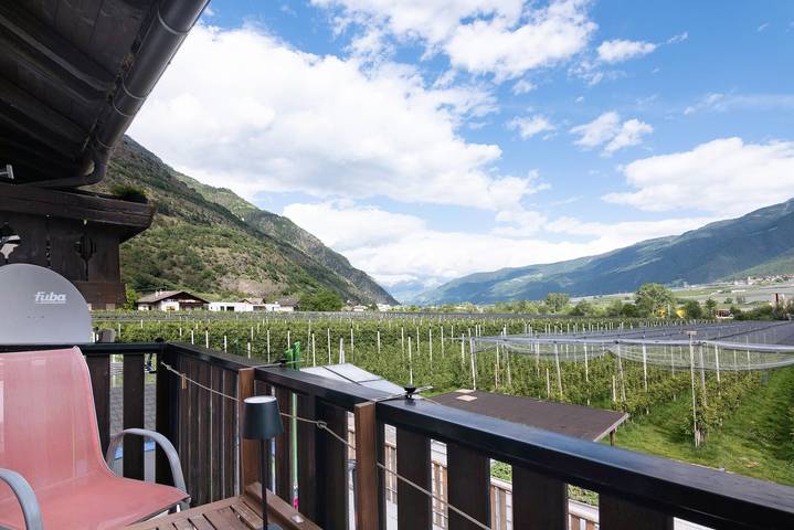 Entire apartment, "Sackgut" Apartment 'Stark' with Mountain View, Shared Terrace and Wi-Fi in Tschars, Kastelbell-Tschars