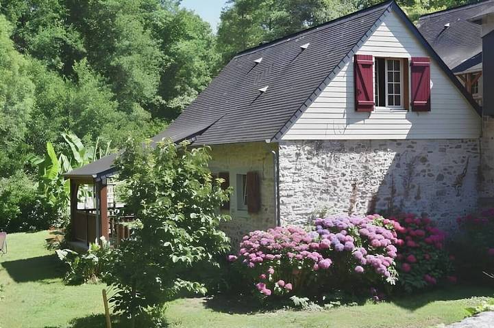 Location de vacances pour 4 personnes, avec Jardin à Eysus