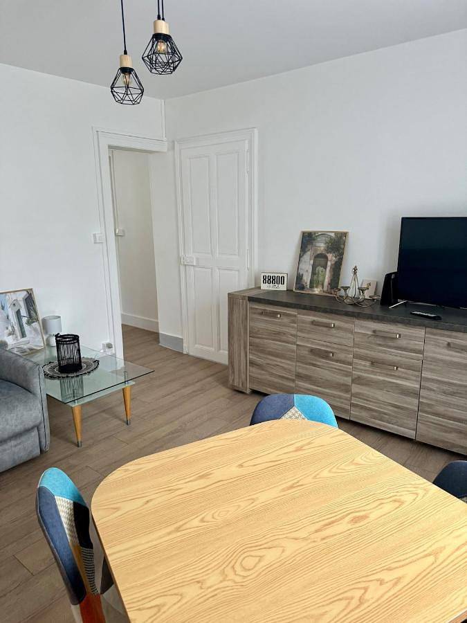 Gîte pour 4 personnes, avec jardin à Vittel - 4