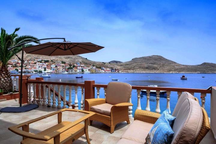Ferienhaus für 8 Personen, mit Balkon und Terrasse sowie Garten und Ausblick auf Chalki