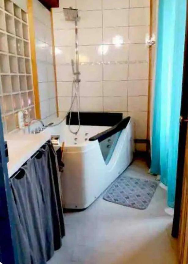 Location de vacances pour 3 personnes, avec Jacuzzi et Terrasse ainsi que Jardin et Vue à Dun-sur-Grandry - 4