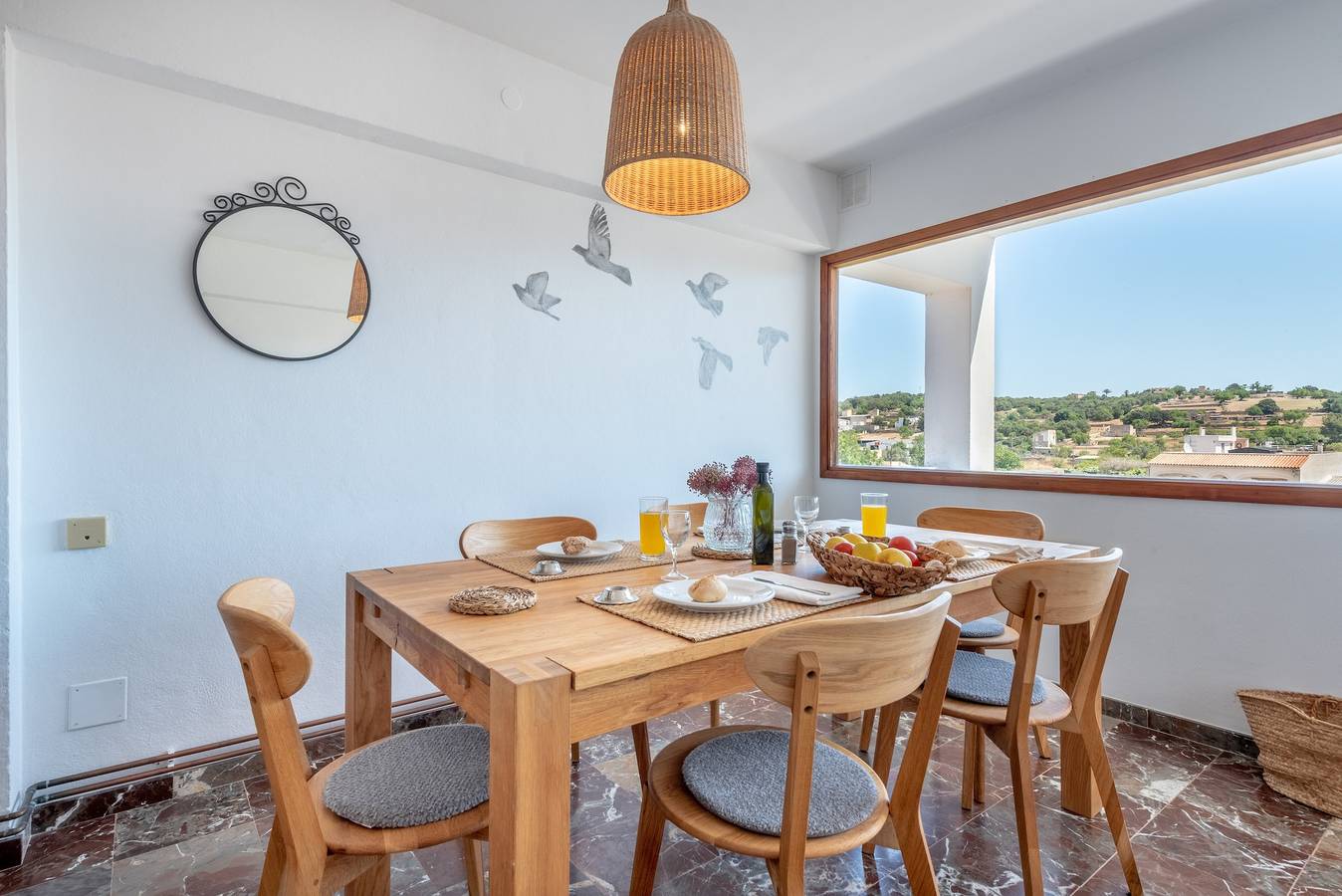 Ganze Wohnung, Modernes Apartment mit Balkonen und Wlan; Haustiere erlaubt, Parkplätze vorhanden in Felanitx, Mallorca Süden