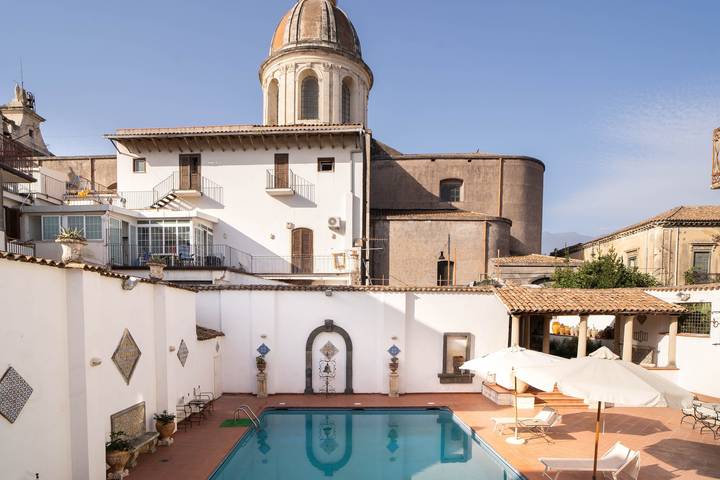 Ganze Wohnung, Ferienwohnung "Don Camillo Loft" mit Gemeinschaftspool & Wlan in Riposto, Catania Provinz