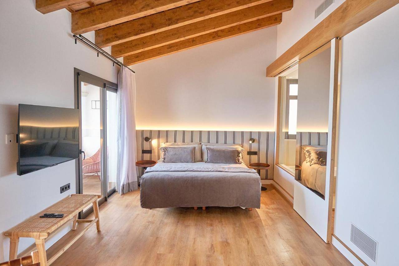 Large Double Room in Blanes, Costa Brava