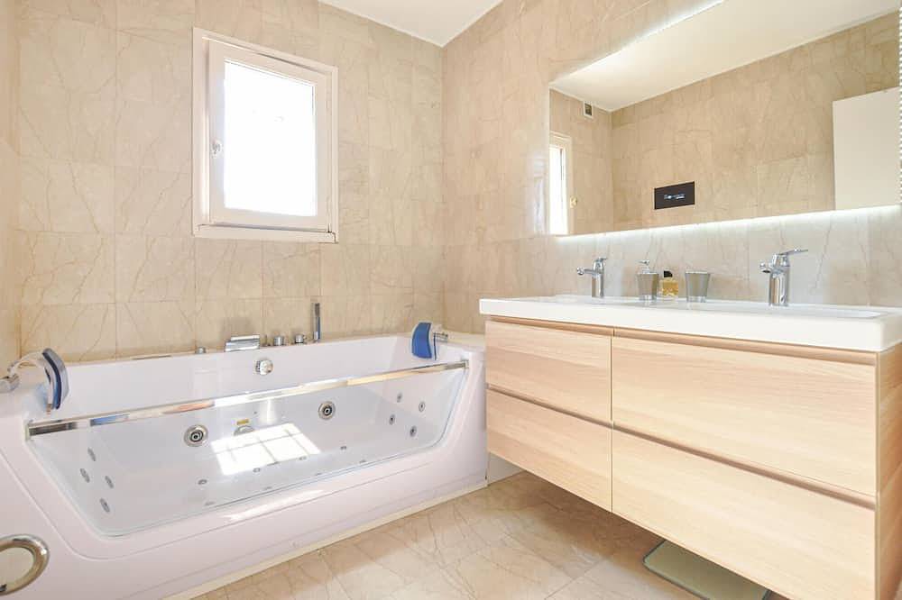 Gorgeous home in Mougins in Mougins, Costa mediterránea (Francia)