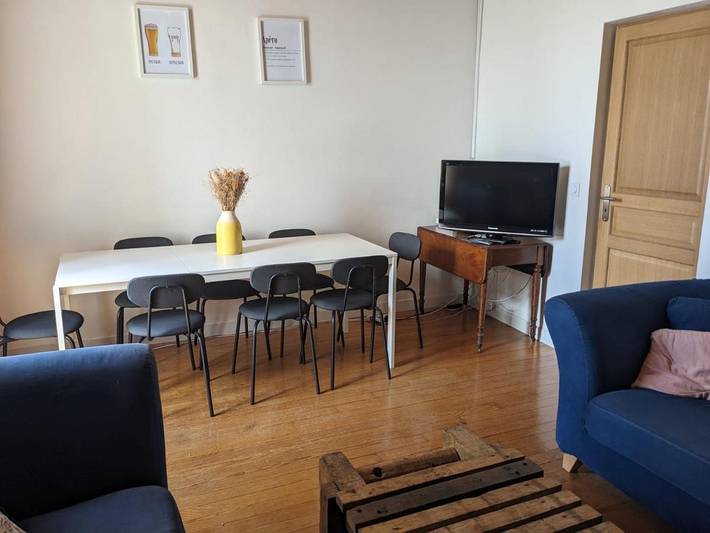 Gîte pour 4 personnes, avec jardin et piscine à Buzet-sur-Baïse - 3