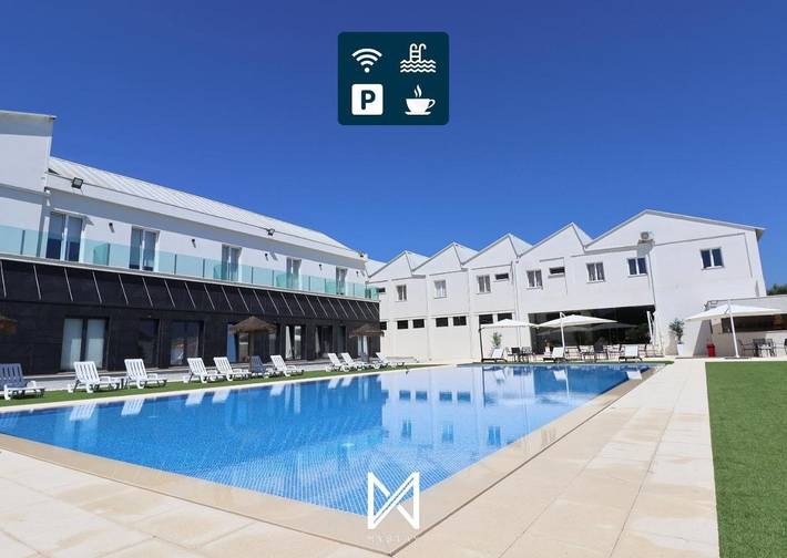 Hotel para 4 pessoas, com jacuzzi e varanda e ainda jardim and piscina em Distrito de Viseu