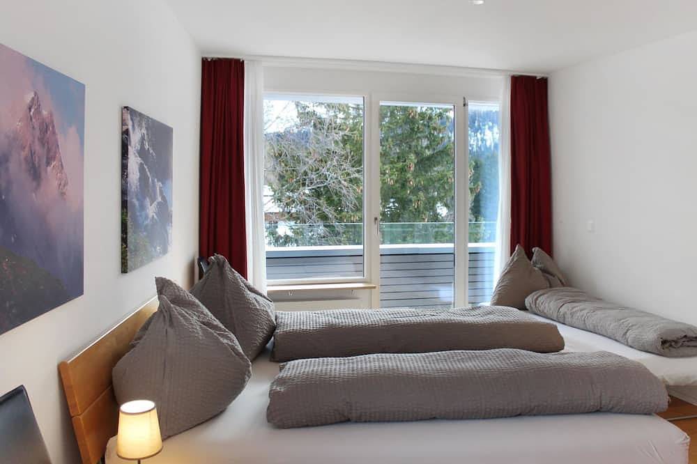 Ganze Wohnung, Chesa Kristella Appartement/Fewo, Dusche und Bad, Wc, 6-Bettwohnung in Arosa, Plessur Alpen