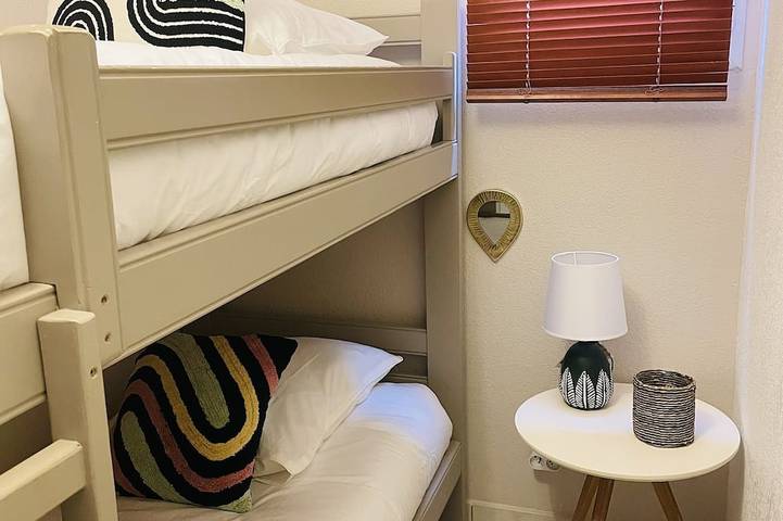 Gîte pour 4 personnes, avec jardin et terrasse dans Plage de la Roya - 4