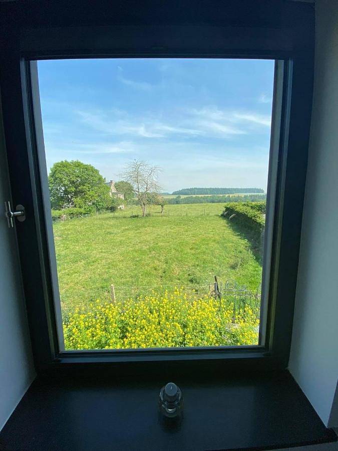 Location de vacances pour 2 personnes, avec terrasse et vue dans Foy-Notre-Dame - 4