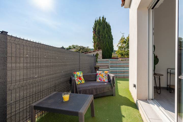 Casa Vacanze 'Mexico' con Balcone e Aria Condizionata in Saint-Mitre-les-Remparts, Costa mediterranea (Francia)