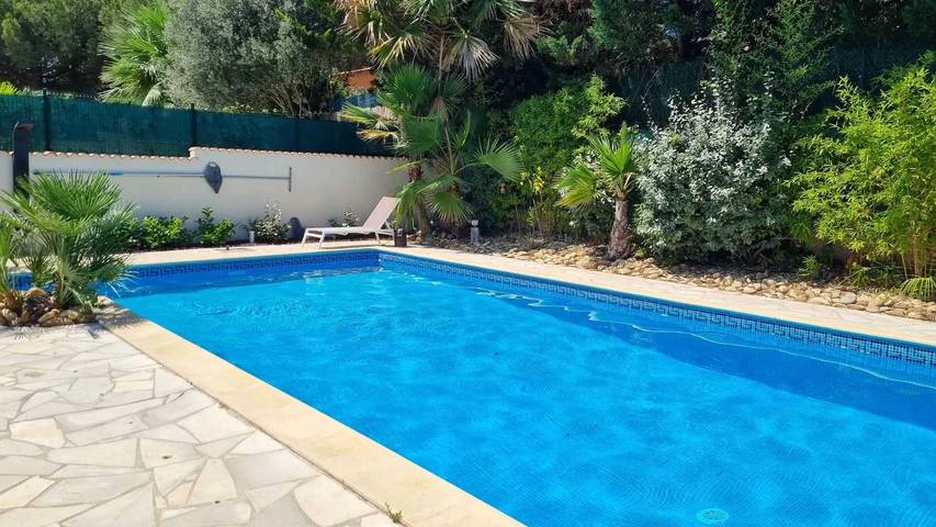 Villa pour 8 personnes, avec piscine et terrasse à Agde