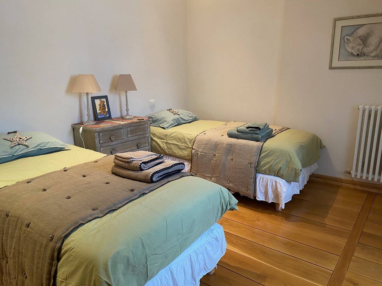 Le Mouton Bleu, chambres d'hôtes de charme à Accous - Chambre Petit Ours in Accous, Béarn