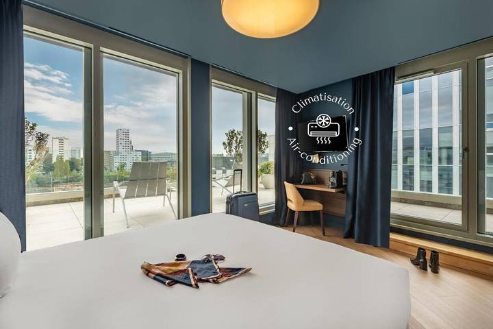 Hôtel pour 2 personnes, avec Terrasse ainsi que Jardin et Vue à Nantes