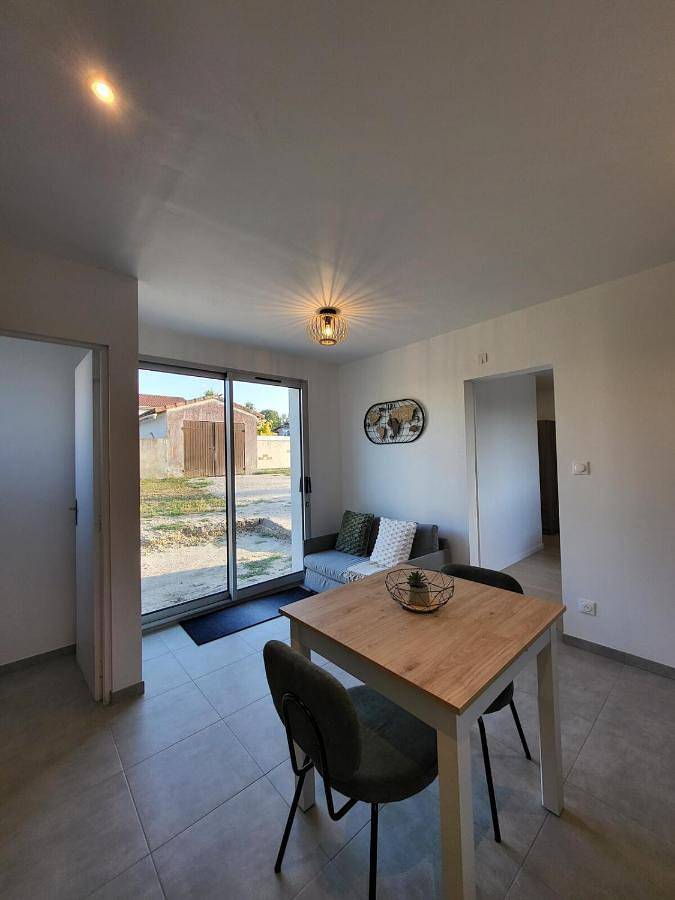 Gîte pour 2 personnes, avec jardin et terrasse à Vertheuil - 3