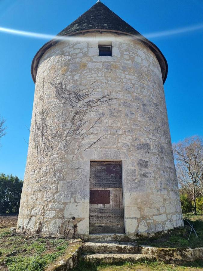 Gîte pour 8 personnes, avec terrasse dans Castéra-Bouzet