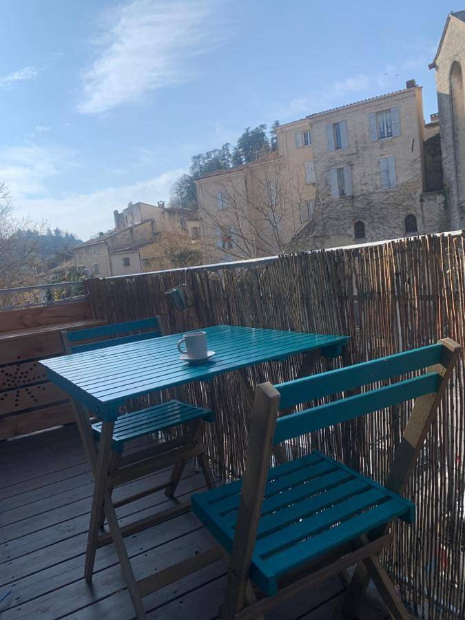 Appartement entier, One-Bedroom Apartment in Forcalquier, Parc naturel régional du Luberon