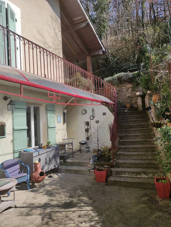 Location de vacances pour 2 personnes, avec piscine et jardin dans l' Aveyron - 4