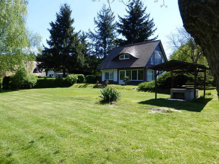 Ferienhaus für 4 Personen, mit Ausblick und Garten sowie Terrasse und Seeblick, kinderfreundlich in Fürstenberg/Havel - 3