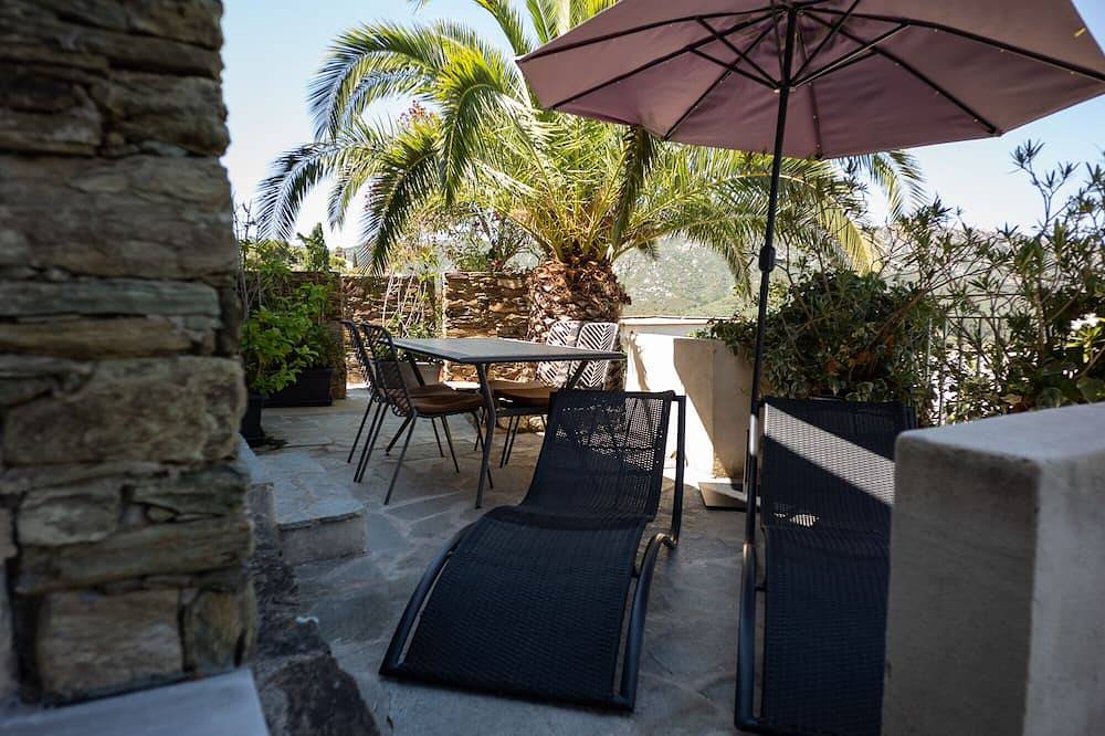 Apartamento entero, Piso / apartamento - 2 cuartos - 4/5   Personas in Saint-Florent, Region de Calvi