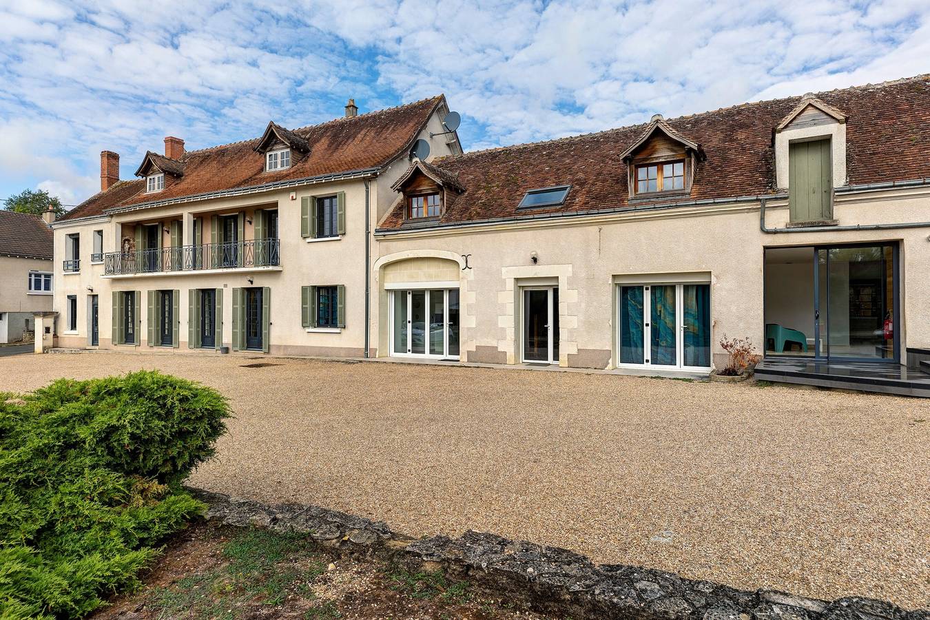 Domaine de Trevety : jardin privé, balcon et Wi-Fi, idéal familles et groupes in Châtillon-sur-Cher, Région de Romorantin-Lanthenay