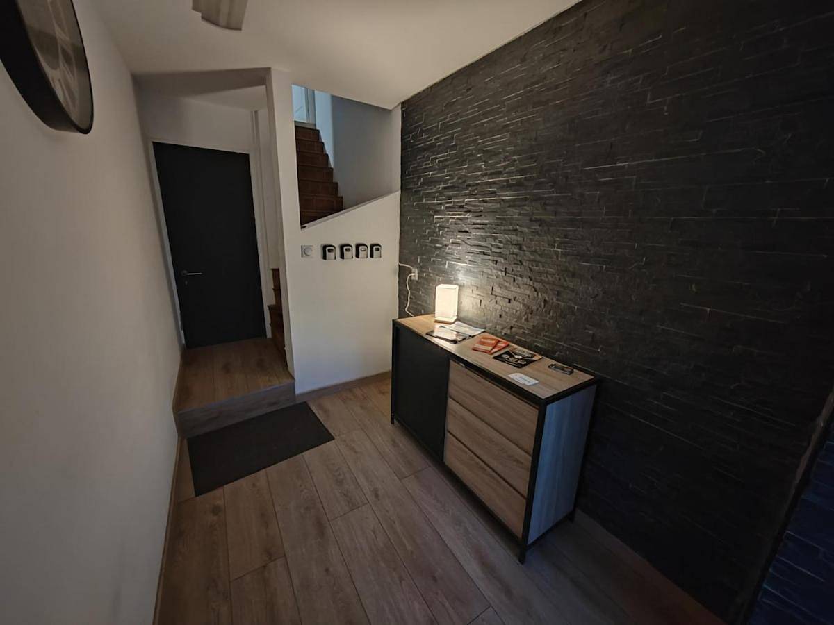 Appartement entier, Maison de ville spacieuse in Dammartin-en-Goële, Seine-et-Marne