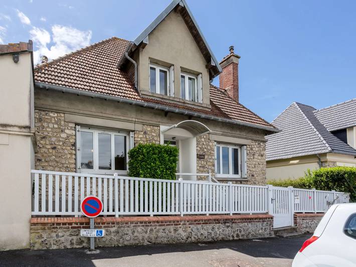 Villa for 8 people, with garden - 1