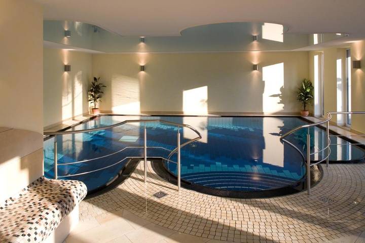 Hotel, mit Terrasse und Garten sowie Pool und Sauna in Bad Arolsen - 4